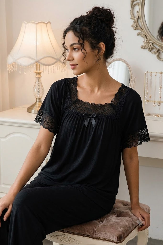 Secret Lingers Graceful Lace Yoke Nightwear Set